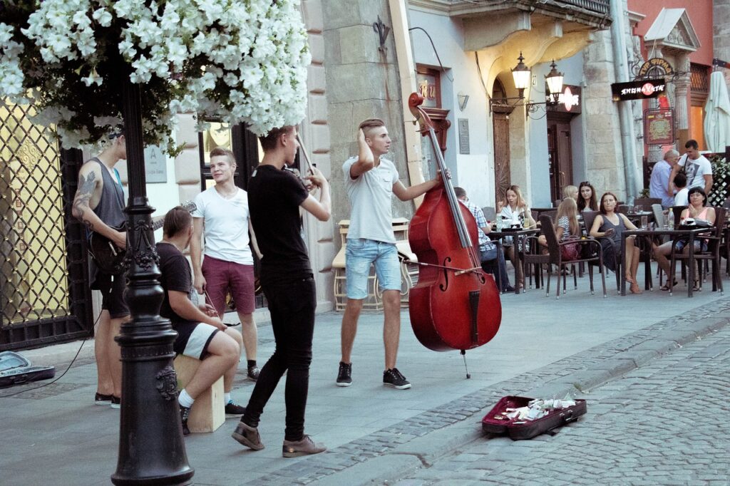 Street Performance